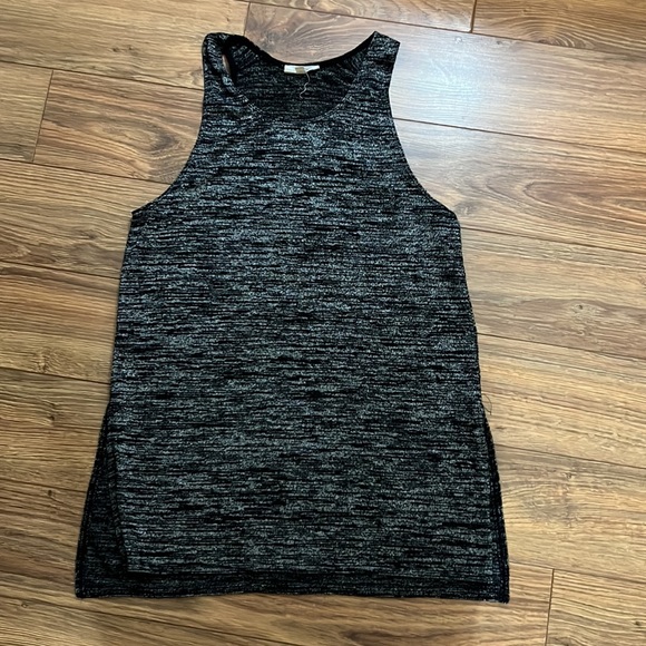 ARITZIA BUNDLE 12 ITEMS - Picture 13 of 13